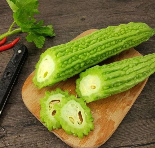 越南人吃蜜瓜视频,甜蜜诱惑，视觉盛宴