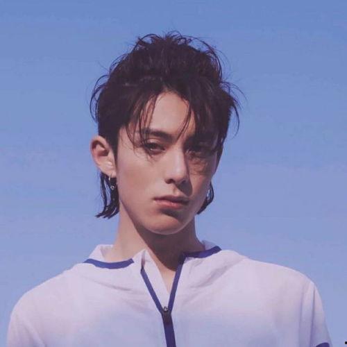 吃瓜直播间王鹤棣视频,趣味互动，笑料连连